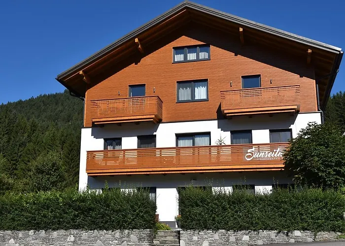 Sunseitn Apartments